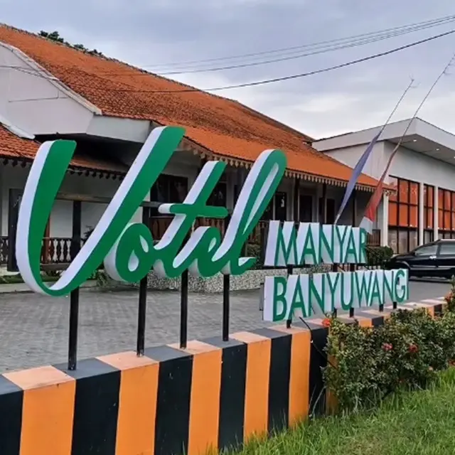 Votel Manyar Resto