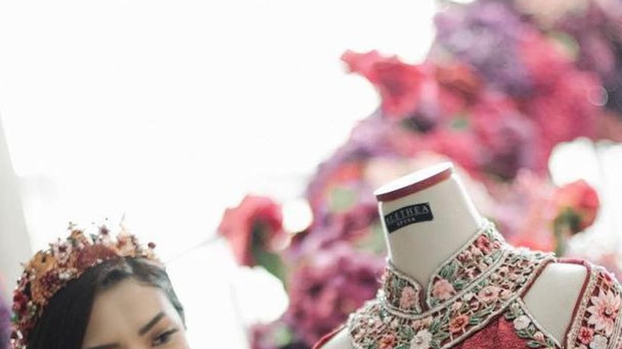 Segera Menikah, Intip Momen Sangjit Tina Toon dan Kekasih yang Curi Perhatian