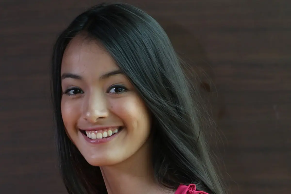 [Bintang] Mawar Eva de Jongh