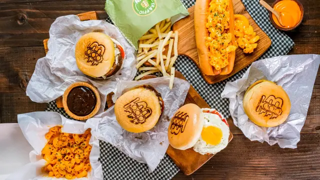 4 Tipe Kepribadian Jika Dilihat dari Caramu Makan Burger