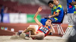 Atlet China, Xu Xiaoling saat tampil pada babak final Lompat Jauh Putri Asian Games 2018 di Stadion Utama Gelora Bung Karno, Jakarta, Senin (27/8). Xu Xiaoling berhasil meraih perunggu dengan lompatan 6,50 m. (ANTARA FOTO/INASGOC/M Agung Rajasa)