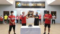 Piala Thomas Cup tiba di Pelatnas Cipayung, Jakarta Timur, Jumat (5/11/2021). (foto: PBSI)