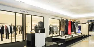 Terinspirasi dari harta karun arsip, Peter Copping memutuskan untuk menggunakan arsip yang telah menjadi identitas Lanvin selama lebih dari seabad. Bentuk geometrisnya digunakan untuk merepresentasikan lantai berpola kamar mandi pribadi Jeanne Lanvin. Didesain ulang untuk busana masa kini, kreasi ini menjembatani masa lalu, masa kini, dan masa depan melalui bentuknya yang terinspirasi oleh geometris.