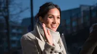 Seperti yang sudah diketahui, Thomas Markle sendiri kini tengah sibuk melakukan berbagai wawancara untuk mengkritik Meghan Markle. (DOMINIC LIPINSKI  POOL  AFP)