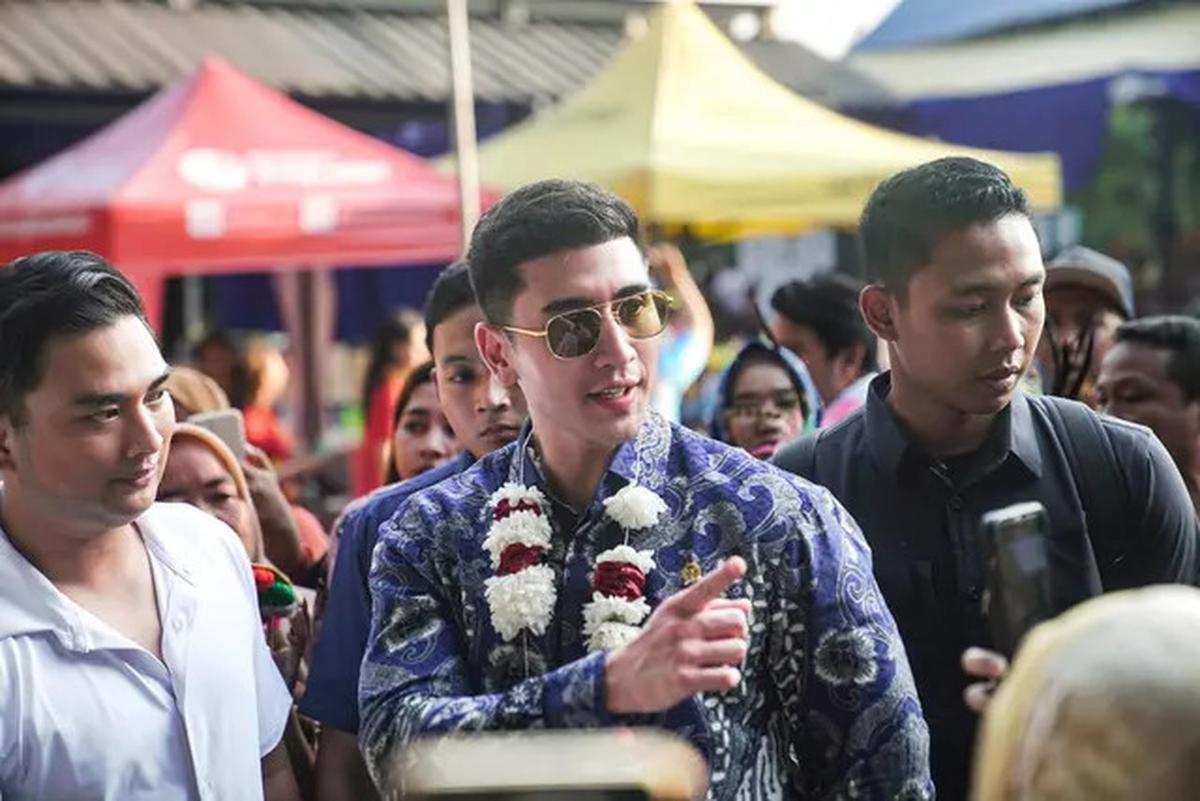 Potret Verrell Bramasta dalam Kunjungan Masa Reses, Rogoh Kocek Rp 100 Juta untuk UMKM dan Seniman
