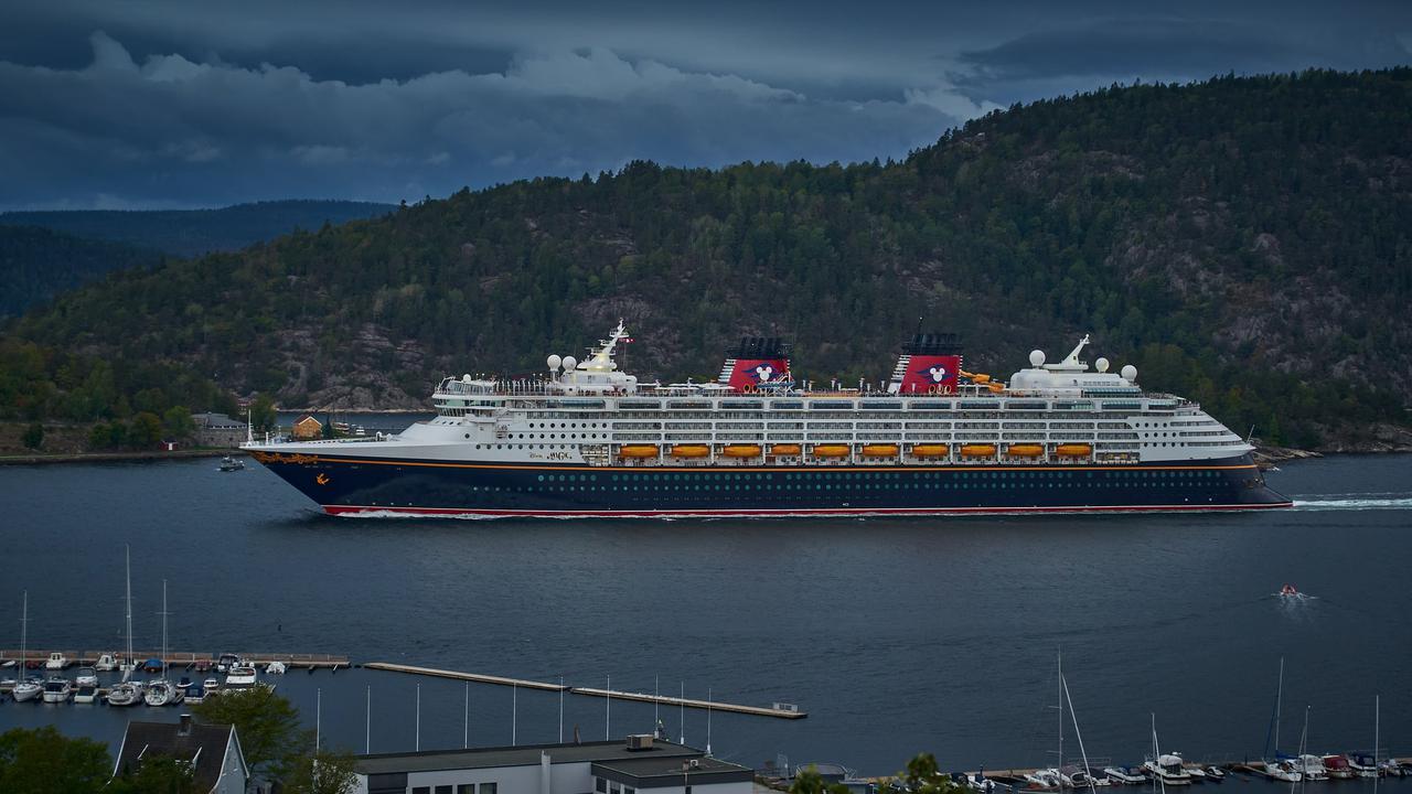 Ilustrasi Disney Cruise