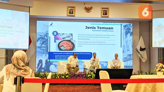 Daftar Kosmetik Tak Sesuai Ketentuan yang Disita BPOM Jelang Lebaran, Jakarta, Rabu (3/4/2024). Foto: Liputan6.com/Ade Nasihudin.