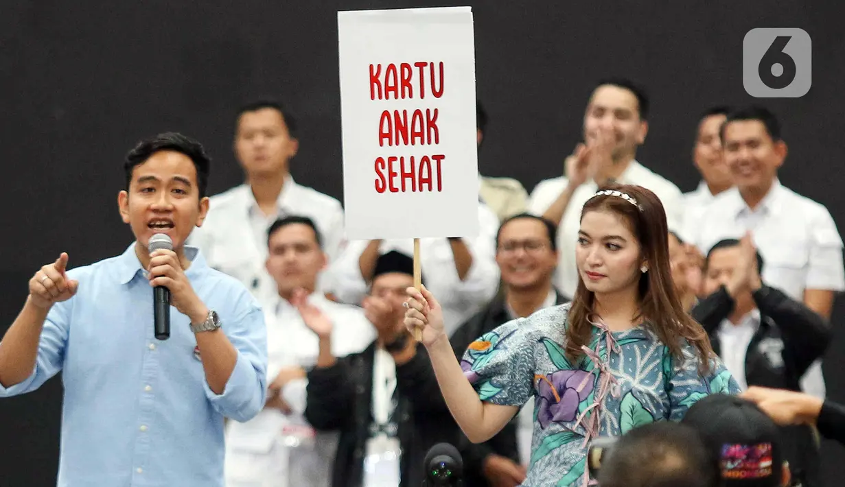 "Yang saya hormati ketua umum Gerindra, calon presiden Pak Prabowo. Tenang saja Pak Prabowo, tenang saja pak, saya sudah ada di sini," ujar Gibran. (Liputan6.com/Herman Zakharia)