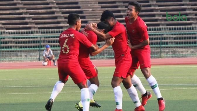 Timnas Indonesia U-22 lolos ke final Piala AFF U-22 2019 setelah mengalahkan Vietnam 1-0 di Olympic Stadium, Phnom Penh, Minggu (24/2/2019). (Bola.com/Zulfirdaus Harahap)