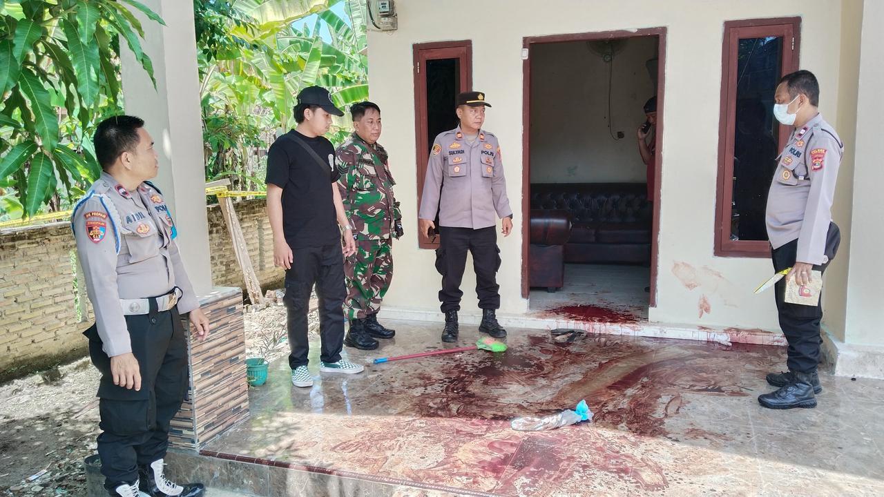 Dendam Kesumat, Pria di Lampung Tusuk Selingkuhan Mantan Istri hingga Tewas Bersimbah Darah