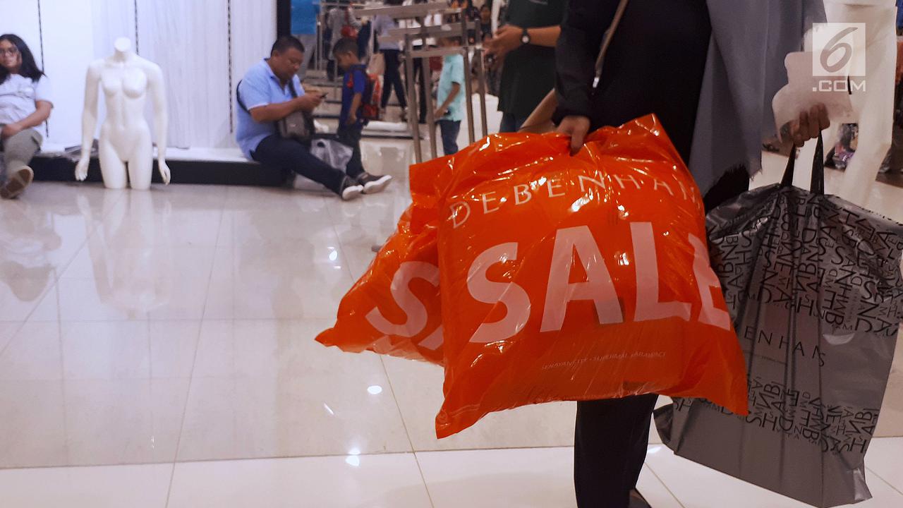 FOTO: Habis Diborong Pembeli, Begini Penampakan Gerai Debenhams saat Midnight Sale