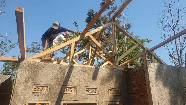 Kementerian PUPR tetap jalankan program bedah rumah di tengah pandemi Corona.  (Dok Kementerian PUPR)