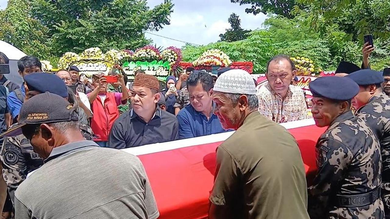 Jenazah Pilot ATR 42-500 Capt. Andy Dahananto Tiba di Rumah Duka Tangerang