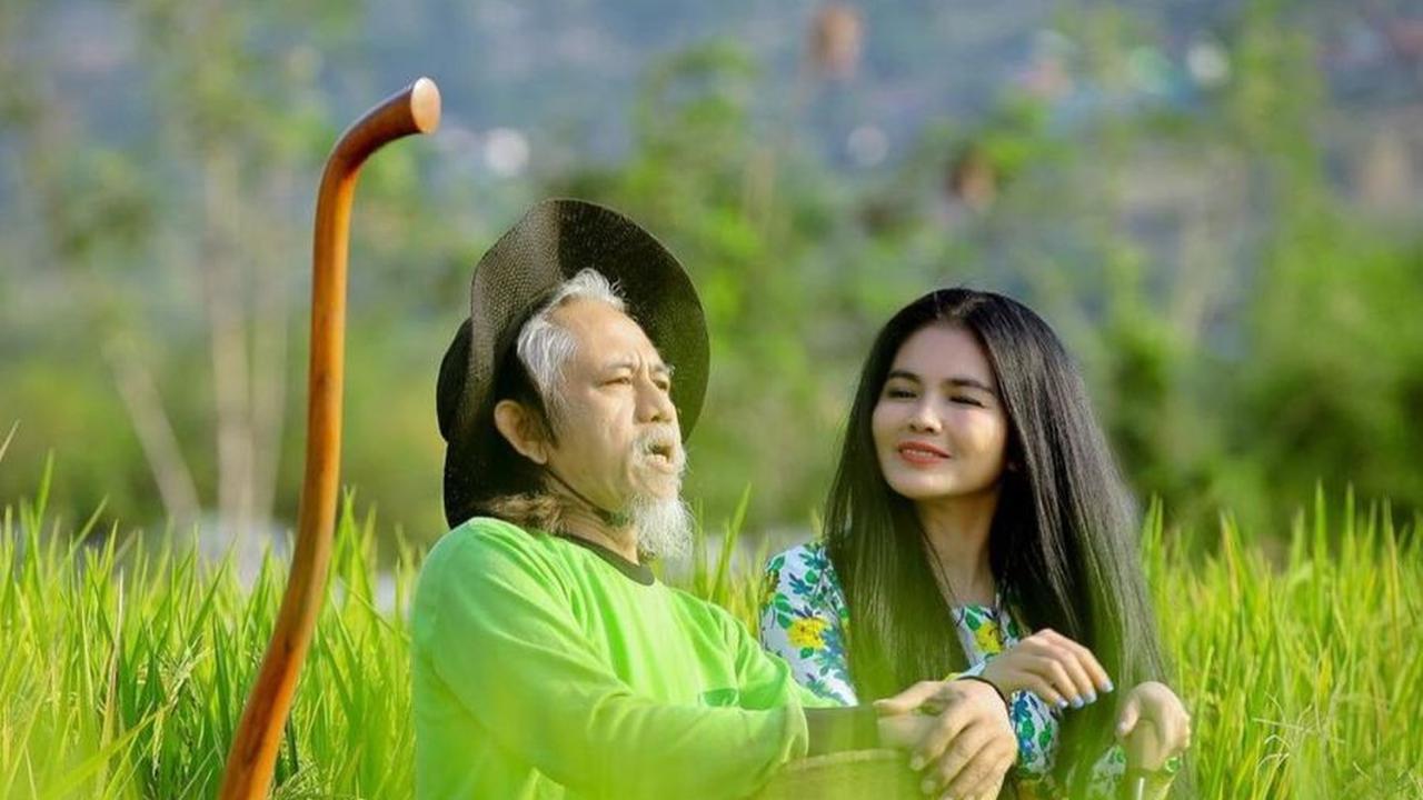 Bebas dari Rehabilitasi Kasus Narkoba, Epy Kusnandar Kini Pilih Bantu Istri Jualan di Warung Makan