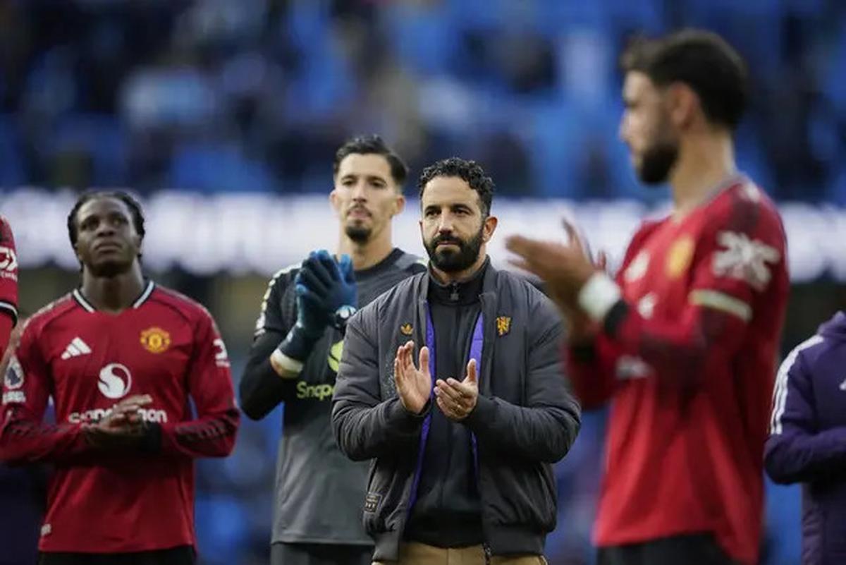 Oliver Glasner Jawab Rumor soal Jadi Kandidat Pengganti Ruben Amorim di MU