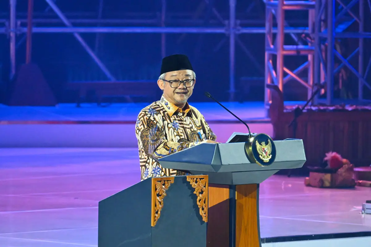 Menteri Pendidikan Dasar dan Menengah (Mendikdasmen) Abdul Mu'ti menghadiri puncak peringatan Hari Guru Nasional 2025 di Indonesia Arena, Jakarta, pada Jumat. (Istimewa)