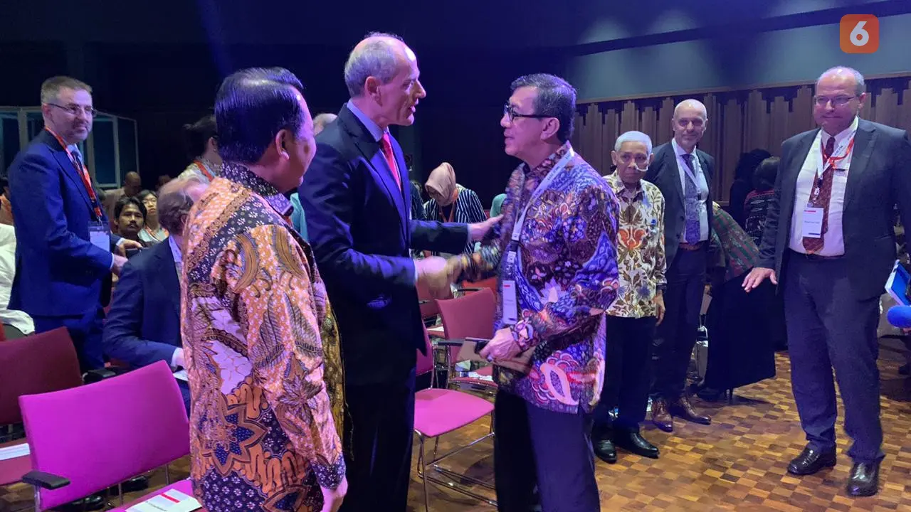 Dubes Belanda untuk Indonesia bersama dengan Menteri Hukum dan HAM RI.