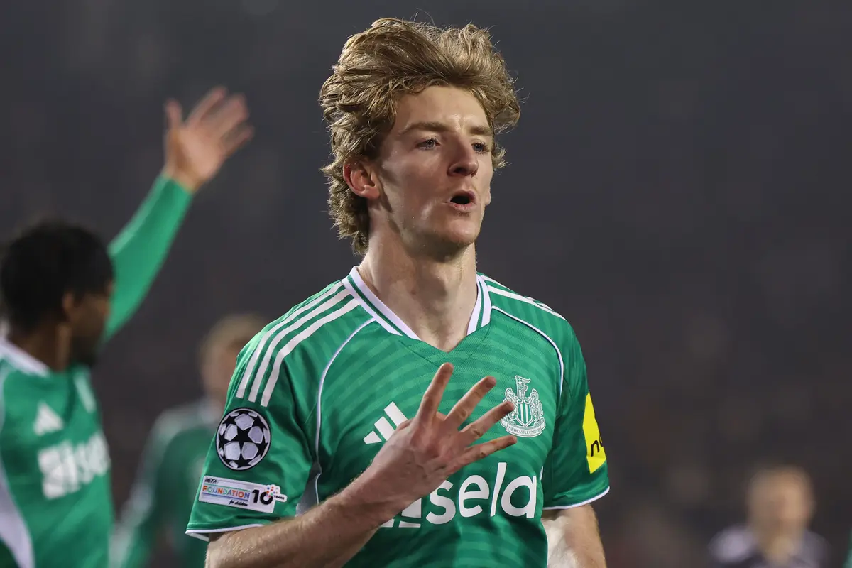 Foto: Pesta Gol Newcastle di Laga Play Off Liga Champions 2025/2026, Anthony Gordon Quattrick