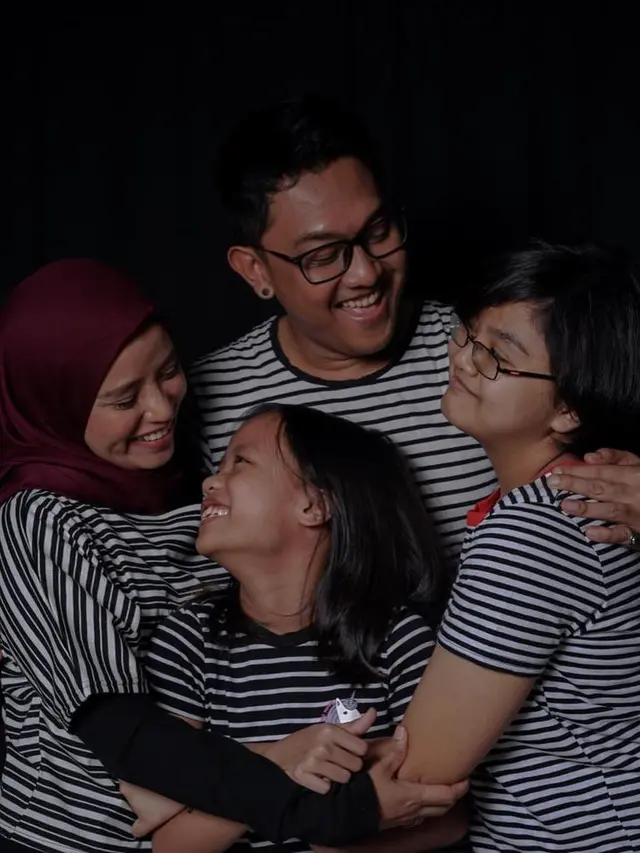6 Potret Terbaru Dudy Oris, Mantan Vokalis Yovie and Nuno yang Kini Solo Karier