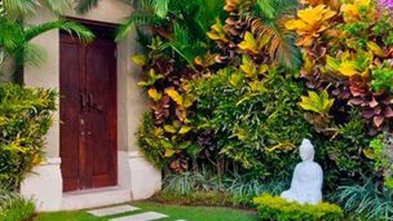Taman Bali Minimalis Ala Villa