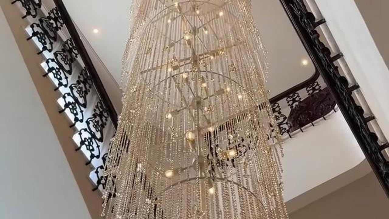 8 Model Chandelier di Rumah Baru Tasya Farasya, Ada yang Terinspirasi dari Namanya
