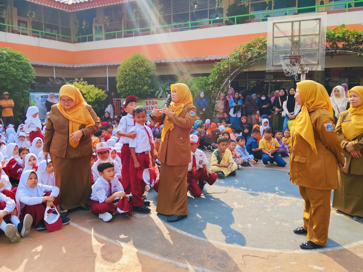 Siswa SD Srengseng Jaksel Dipulangkan Usai Ada Ancaman Bom