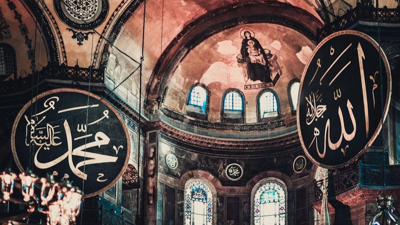 Sambut Isra Miraj, Ini 5 Amalan yang Bisa Mendekatkan Diri kepada Allah SWT dan Nabi Muhammad SAW