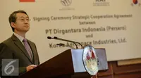 Direktur Utama Korea Airspace Industries Ha Sung Young usai penandatanganan MoU strategic cooperation agreement di Kantor Kementerian Pertahanan, Jakarta, Jumat (4/12). (Liputan6.com/Faizal Fanani)