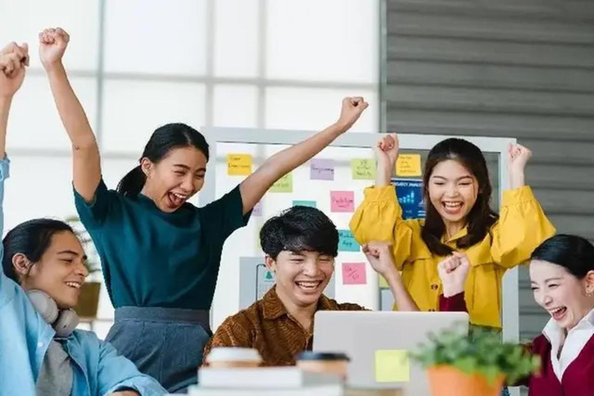 Tanda-Tanda Karakter Berkelas pada Perempuan Sederhana yang Mengesankan