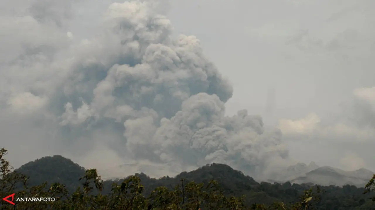 rajut-gunung-kelud-140214c.jpg