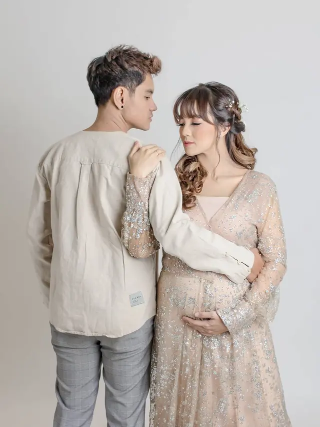 Maternity Shoot Nessa Alvyana dan Aditya Suryo. (Sumber: Instagram/maidaphoto)