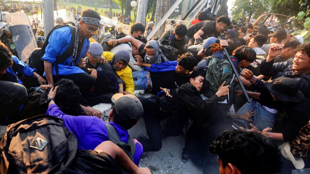 Kaleidoskop 2024: Deretan Foto Peristiwa Menghebohkan dan Bersejarah di Tanah Air