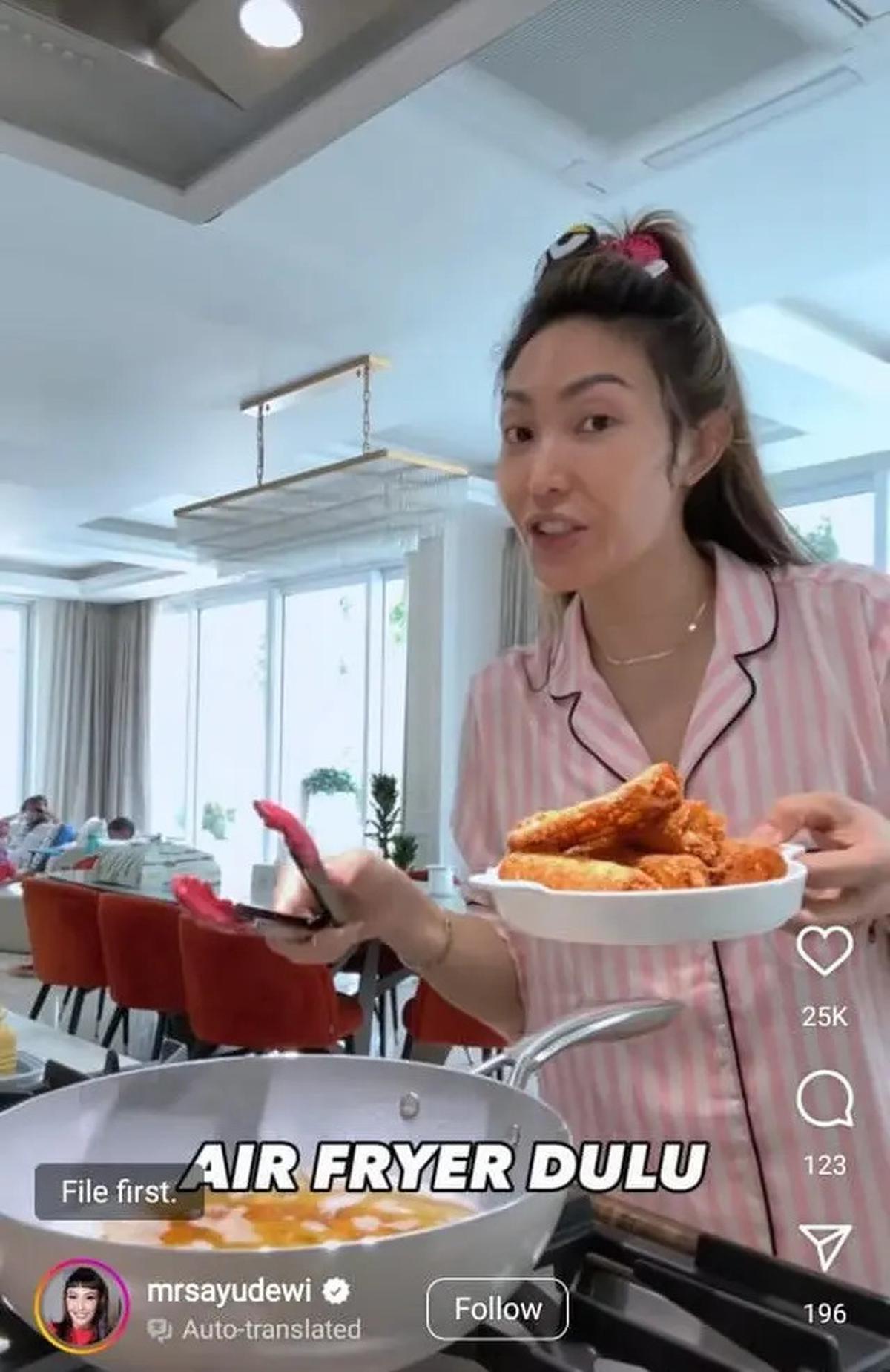 Potret Dapur Ayu Dewi, Elegan dengan Sentuhan Klasik Modern