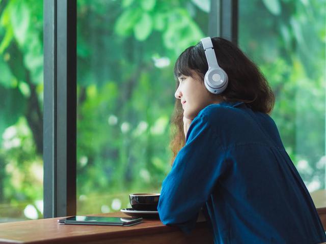 Semua Indah Pada Waktunya 4 Alasan Tak Ada Batasan Usia Untuk Memulai Cinta Baru Lifestyle Fimela Com