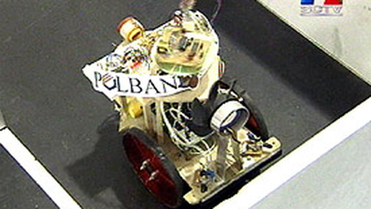 EVO 113, Robot Pemadam Api Buatan Mahasiswa