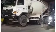 Truk Molen Sempat Nyangkut di Jembatan Matraman, Begini Penampakannya