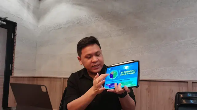 Dokter Pandu mengingatkan tentang konsep Isi Piringku saat makan. Sebuah konsep makan gizi seimbang yang terdiri dari karbohidrat, protein, serta buah dan sayur.