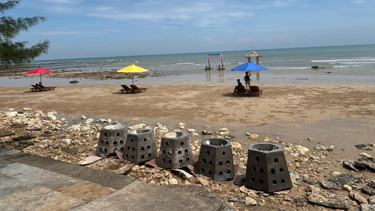 Kolaborasi Warga dan Pertamina Ubah Pantai Pasir Putih Tlangoh Jadi Daya Tarik Baru