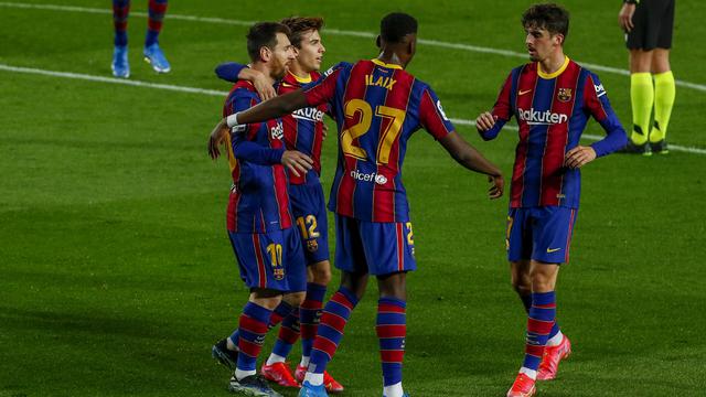 Barcelona Bantai Deportivo Alaves 5-1