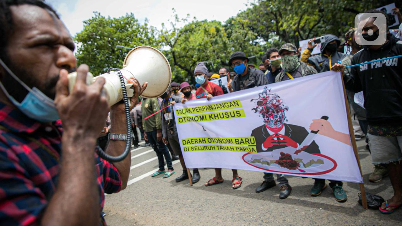 FOTO: Aksi Mahasiswa Papua Tolak Otonomi Khusus