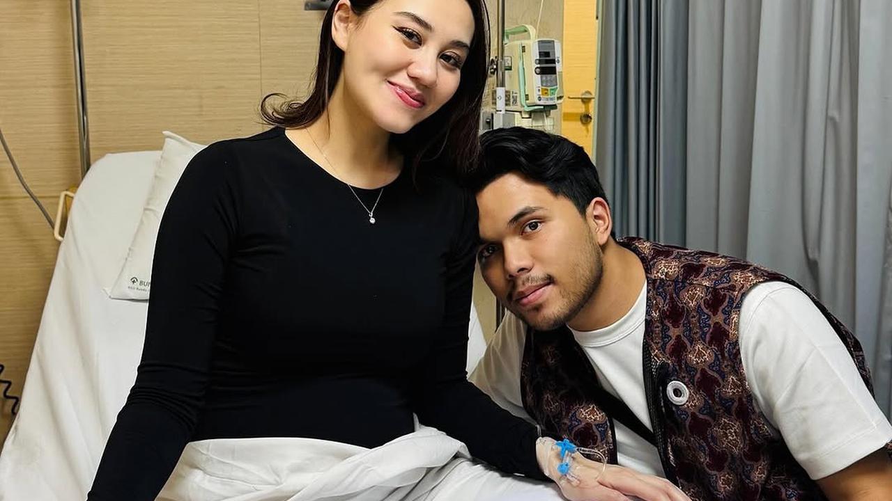 Aaliyah Massaid Dilarikan ke Rumah Sakit, Thariq Halilintar Jadi Suami Siaga yang Setia Mendampingi
