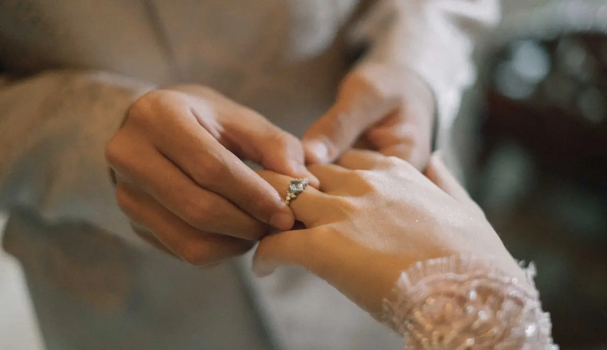 Adipati Dolken dan Canti Tachril (dok. Istimewa.Adipati Dolken)