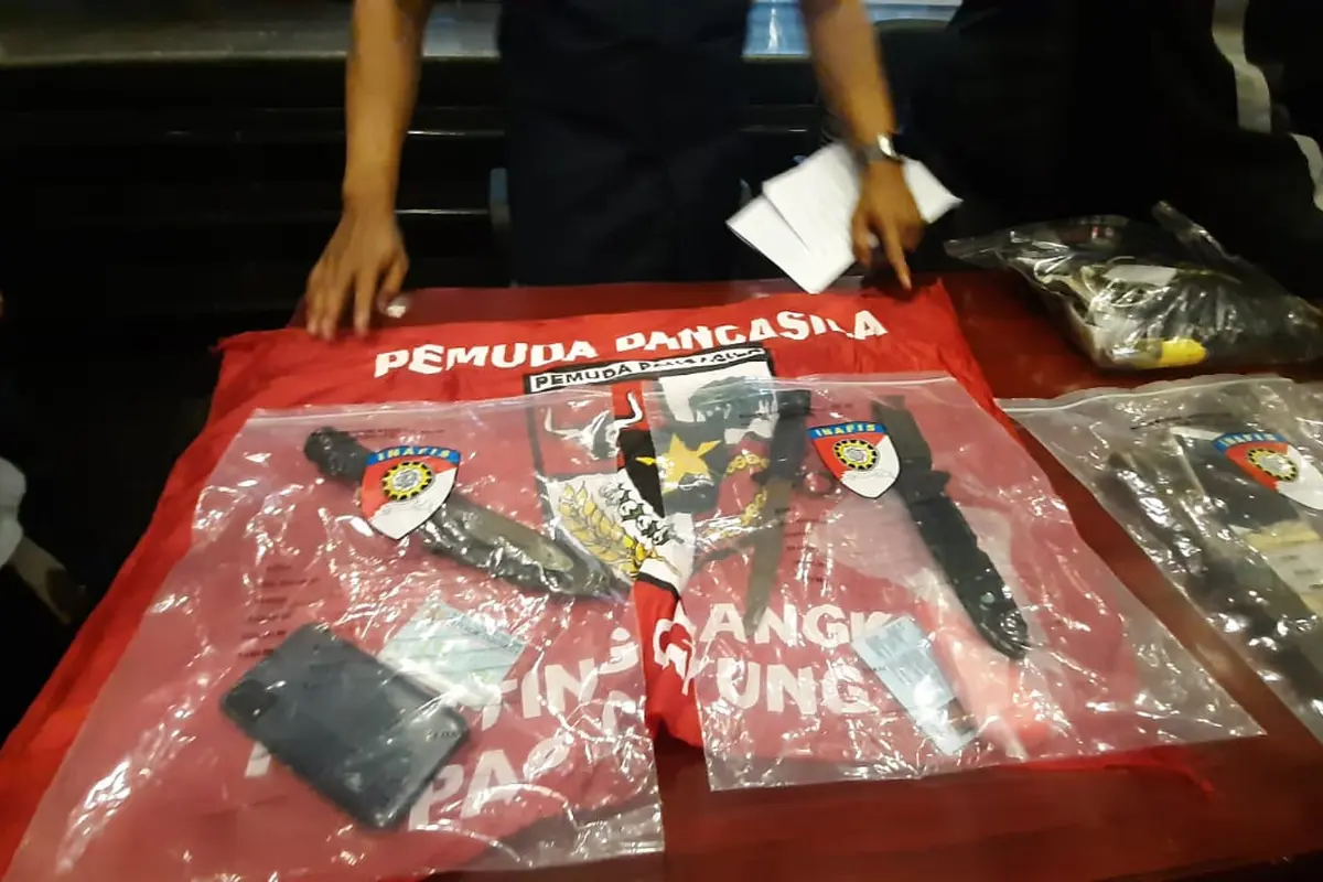 Polisi Sita Sejumlah Senjata Tajam dari Pemuda Pancasila