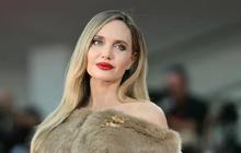 Dari Angelina Jolie hingga Selena Gomez, 6 Artis Cewek Ini Gagal Tembus Nominasi SAG Awards 2025