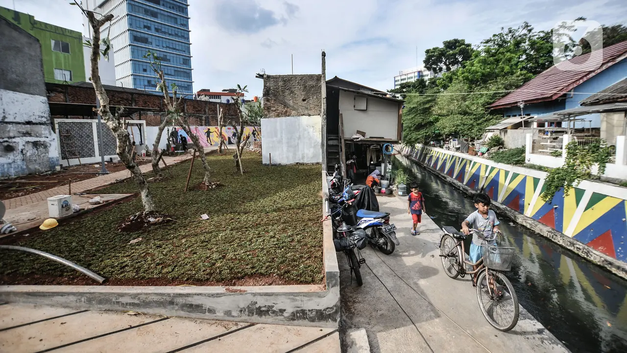 FOTO: Pembangunan Taman Simpang UKU Berkonsep Pocket Park