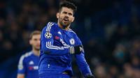 Penyerang Chelsea, Diego Costa melakukan selebrasi usai mencetak gol kegawang PSG pada leg kedua liga Champions di Stamford Bridge, London, Inggris (10/3). PSG menang atas Chelsea dengan skor 2-1. (Reuters/Eddie Keogh)
