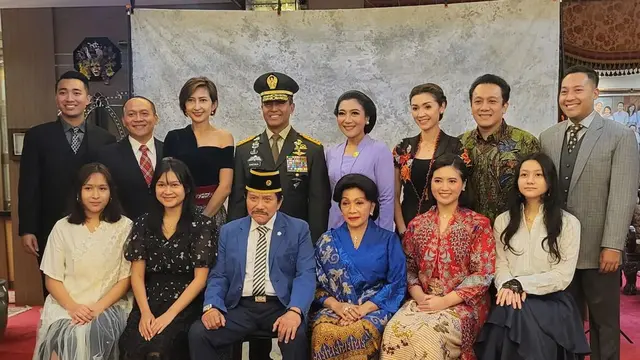 5 Potret Alex Perkasa, Putra Jenderal Andika Perkasa yang Jadi Seorang Dokter