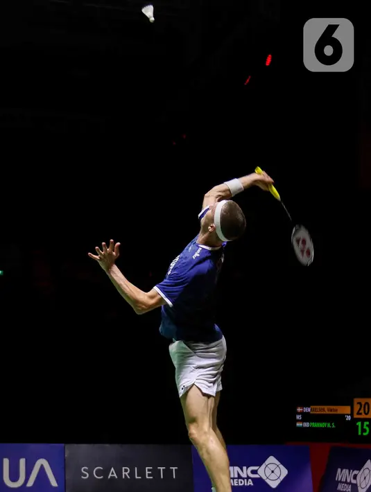 Di partai semi final, Axelsen mampu melibas Prannoy tanpa menemui  perlawanan yang berat. (Liputan6.com/Herman Zakharia)