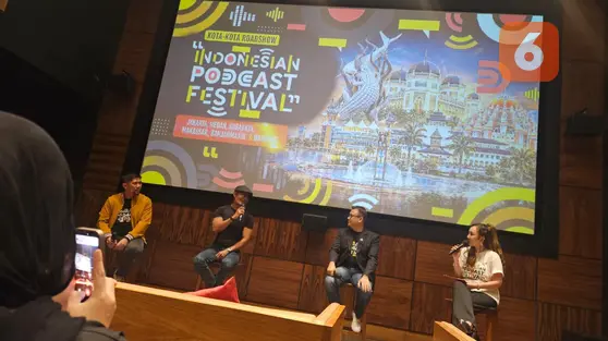 Deddy Corbuzier Ungkap Cara Bikin Orang Betah Dengar Podcast di Era Brain Rot