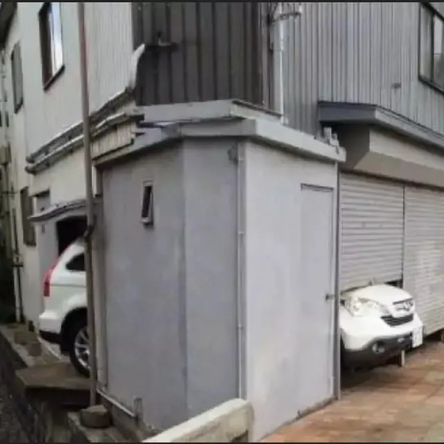 6 Pagar Rumah Nyeleneh demi Mobil Bisa Masuk Ini Kocak, Garasi Terlalu Kecil
